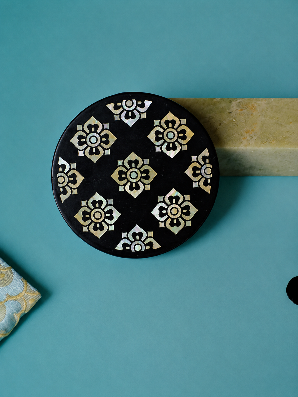Aurora Heritage Handheld Compact Mirror