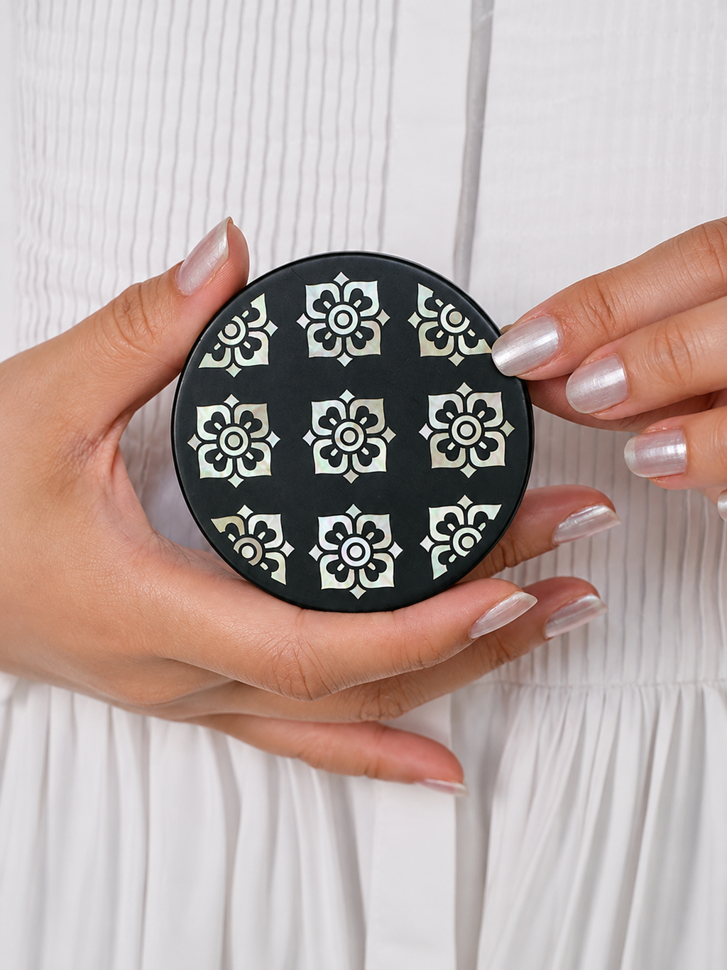 Aurora Heritage Handheld Compact Mirror